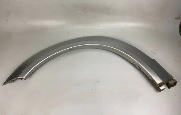 Subaru Outback Front arch trim 