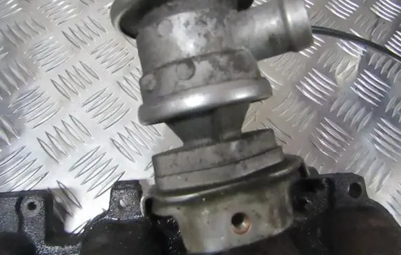 Opel Vectra B EGR valve 90470420 7.22296.00