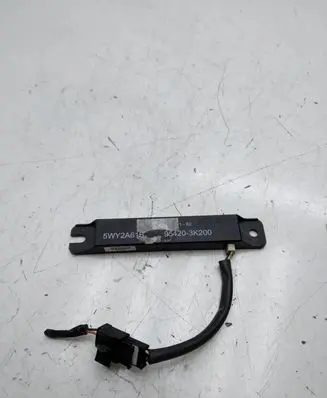 KIA Optima Aerial antenna amplifier 954203K200