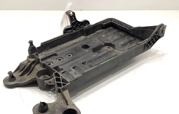 Skoda Superb B8 (3V) Battery bracket 5Q0915321J