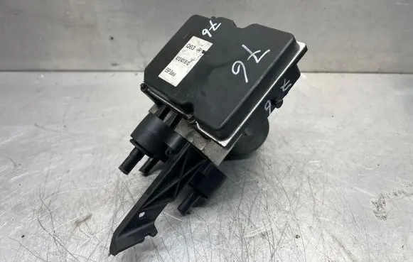 Mercedes-Benz E W212 ABS Pump 5410L8050612 A2124315512