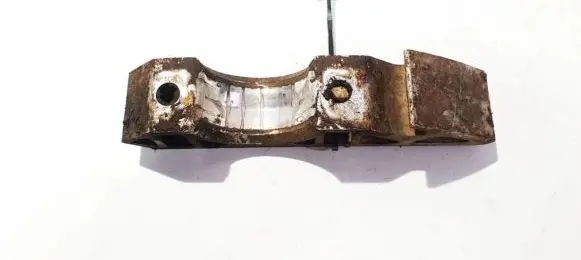 Audi Q7 4L Sway bar bush bracket, front 7l0411063b