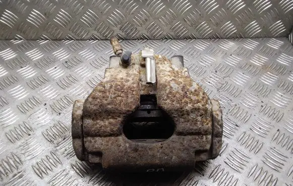 Volkswagen Touareg I Front brake caliper