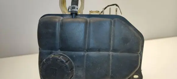 Mercedes-Benz C W203 Coolant expansion tank/reservoir 2035000049