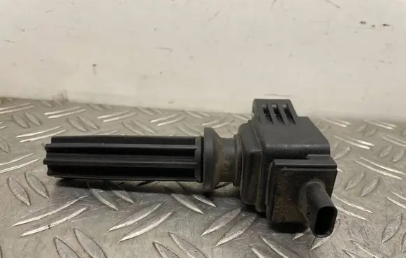 Ford Focus High voltage ignition coil CM5E12A366CB