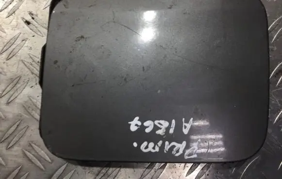 Nissan Almera Fuel tank cap