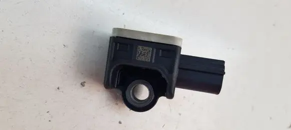 Volvo V60 Airbag deployment crash/impact sensor 31334336