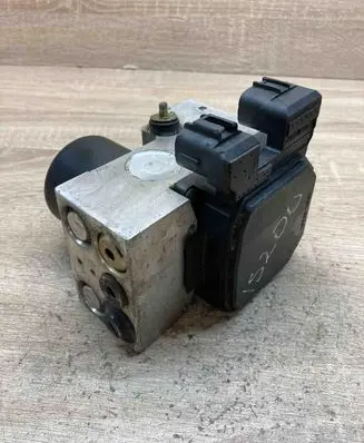 Lexus IS 200-300 ABS Pump 4454053010 1332005040 01B51169