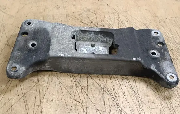 BMW 5 GT F07 Gearbox mounting bracket 2232677761301 22326777613 6777613