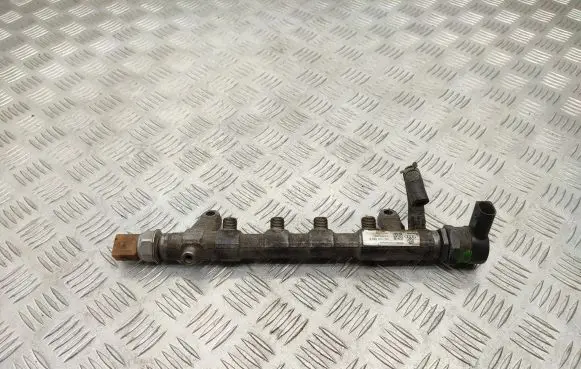 Skoda Superb B6 (3T) Fuel main line pipe 03L130089P 057130764H 03L906051