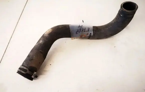 Dodge Magnum Engine coolant pipe/hose