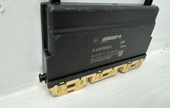 Mercedes-Benz E W213 Seat control module A2139008031 A2139014113 A2139023422