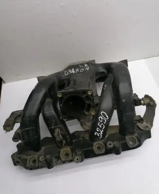 Ford Mondeo MK I Intake manifold 938F9424LE