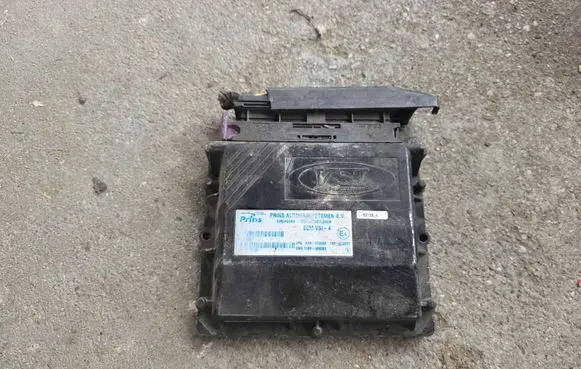 Volkswagen Golf IV LP gas control unit module 67R010098