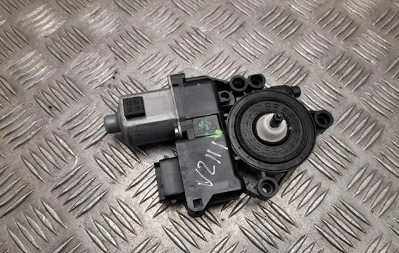KIA Xceed Front door window regulator motor 83450J7020