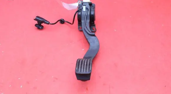 Citroen C4 I Accelerator throttle pedal 9650889180