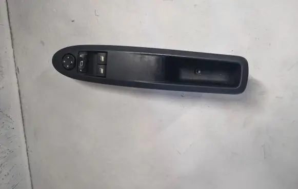 Citroen C4 II Electric window control switch 96657055ZD