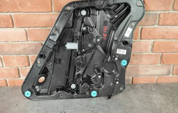 BMW X1 U11 Rear door window regulator with motor 5A1D878 CZ020444322 1RW0006667