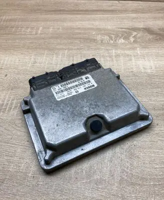 Opel Astra G Engine control unit/module ECU 90589736 0281001670