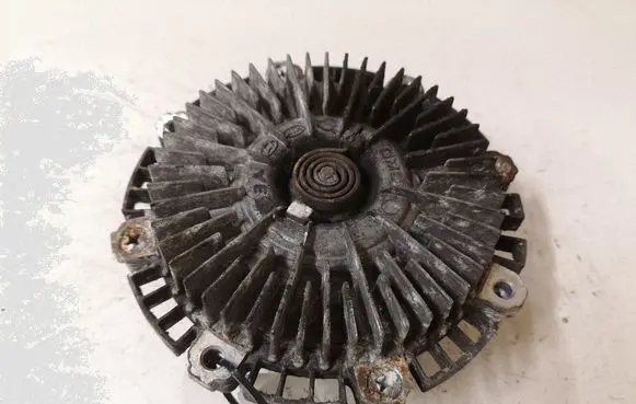 KIA Sorento Viscous fan clutch