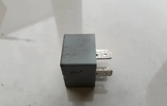Volkswagen Touareg I Other relay 141951253B 20240072