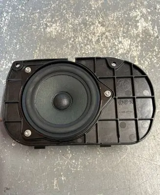 BMW 5 F10 F11 Parcel shelf speaker 9239183 16014910 497107