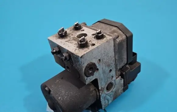 Volkswagen PASSAT B5.5 ABS Pump 0265220621 IMPRK1533053