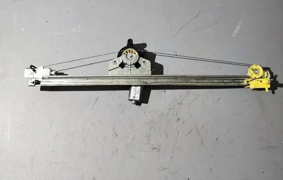 Renault Trafic II (X83) Front door window regulator with motor 541613212 91165704G