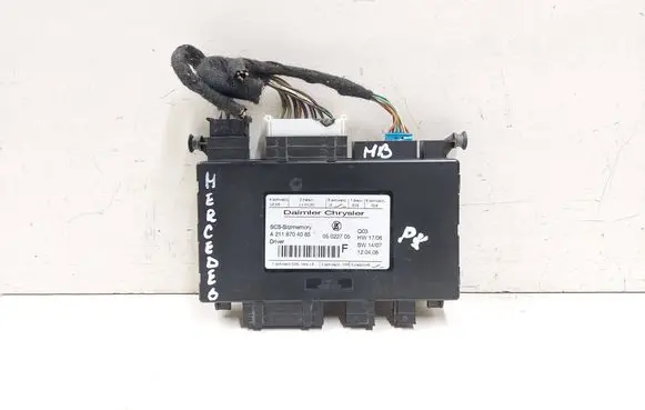 Mercedes-Benz R W251 Seat control module A2118704085 05022705