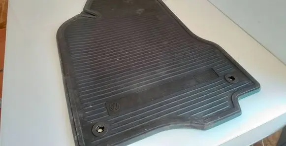 Volkswagen PASSAT B5 Front floor mat 6K1061501