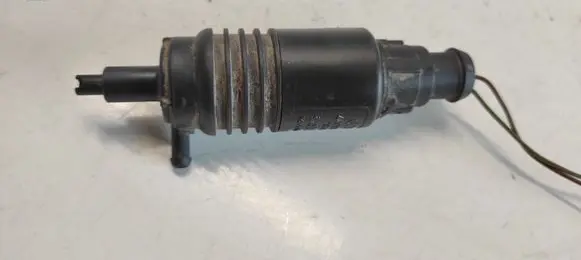 Audi 80 90 S2 B4 Windscreen/windshield washer pump 4A0955651 C4010