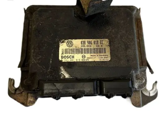 Volkswagen Golf IV Engine control unit/module 038906018EE
