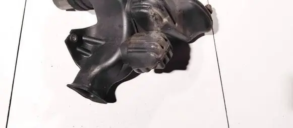 Ford S-MAX Intake resonator 