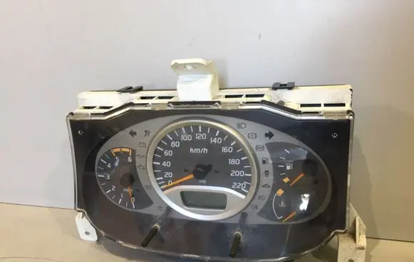 Nissan Almera Tino Speedometer (instrument cluster) BU010