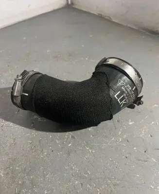Porsche Macan (95B) Intercooler hose/pipe 95B145833F