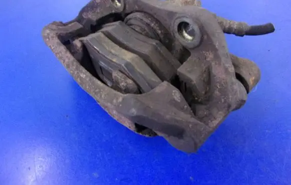 Peugeot 206 CC Front brake caliper