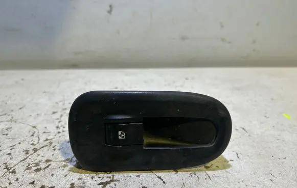 Renault Master III Electric window control switch 8200548968 1007478