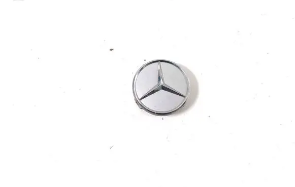 Manufacturer badge logo/emblem