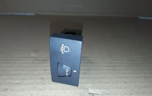 Hyundai Sonata Headlight level height control switch 211000245 751U00080