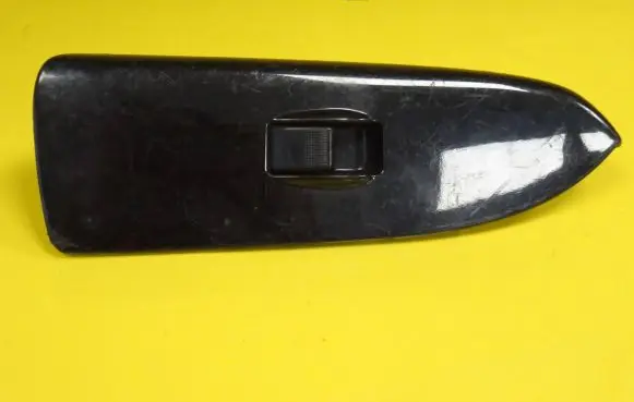 Mazda 626 Electric window control switch GE6M684L1