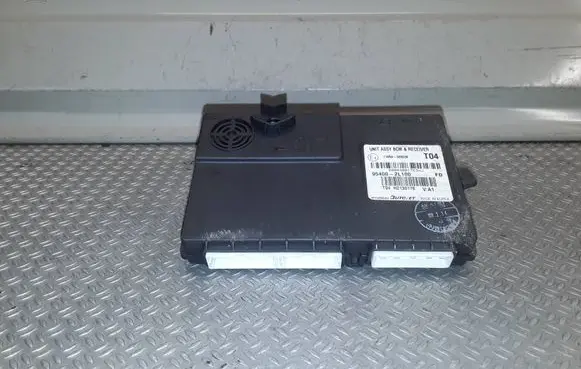 Hyundai i30 Antenna control unit 116RA000036 954002L100 S8044001763WJ