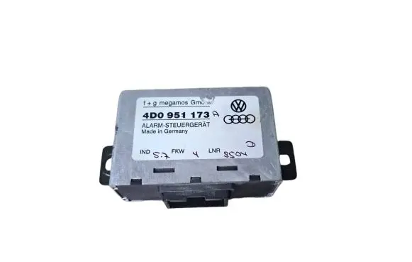 Audi A8 S8 D2 4D Alarm control unit/module 4D0951173