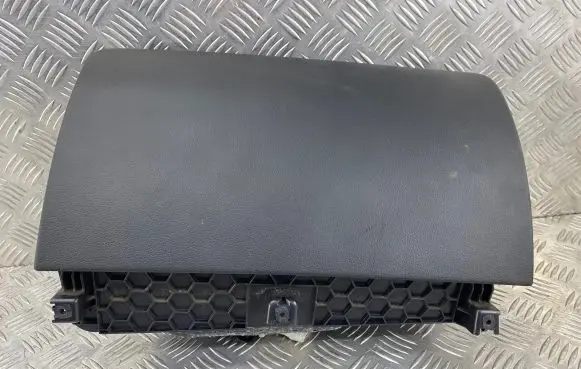 Audi Q7 4L Glove box 4L2857035E 3005131134