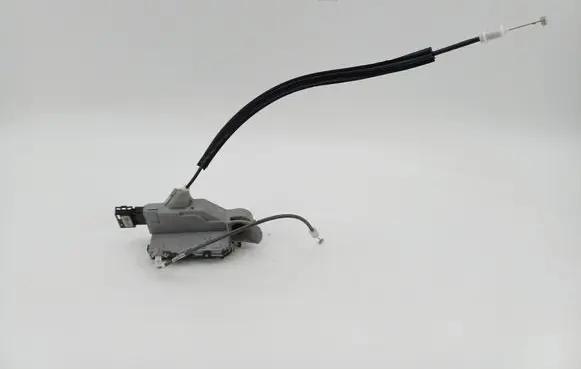 Opel Crossland X Front door lock 16942689 PSA104639 3307M1640K7