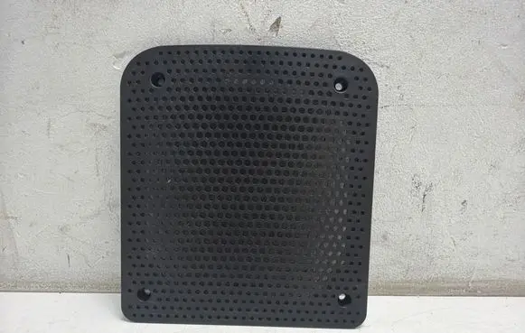 BMW X1 F48 F49 Subwoofer grill/trim 262250002