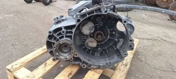 Volkswagen PASSAT B6 Manual 6 speed gearbox 