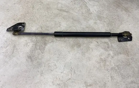 Nissan Pathfinder R51 Tailgate/trunk strut/damper 90450EB31A