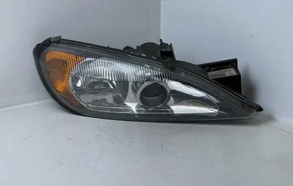 Nissan Primera Headlight/headlamp 260109F600 89003045 17502A01