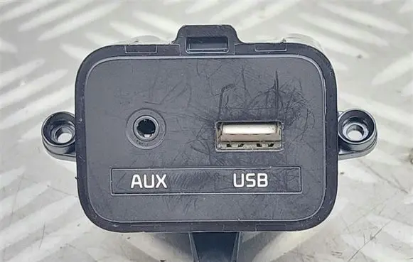 KIA Carens III USB control unit 96120-A4000