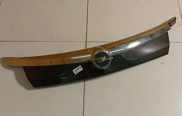 Opel Insignia A Front grill 